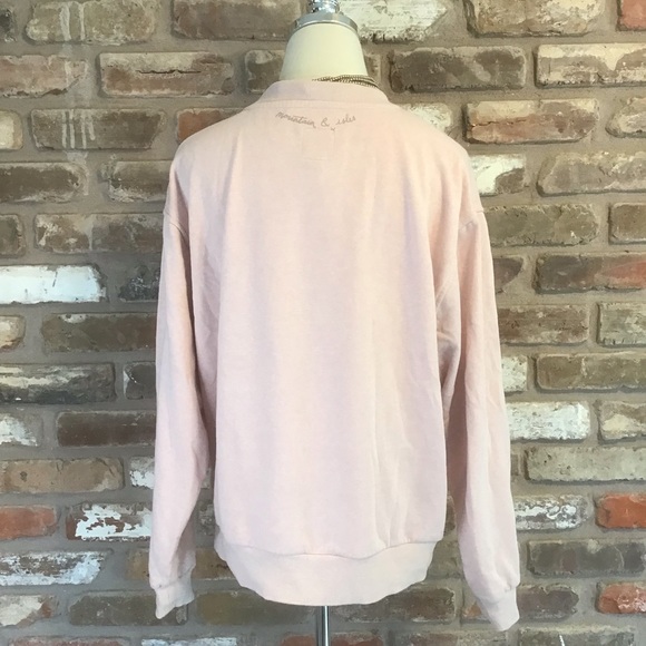 MOUNTAIN AND ISLES “Wild & Free” Heather Pink Bear Sweatshirt L - Picture 4 of 7